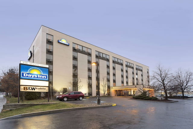 Days Inn by Wyndham Ottawa West