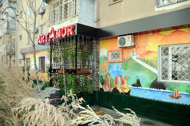 Artanor Hostel and Apartament