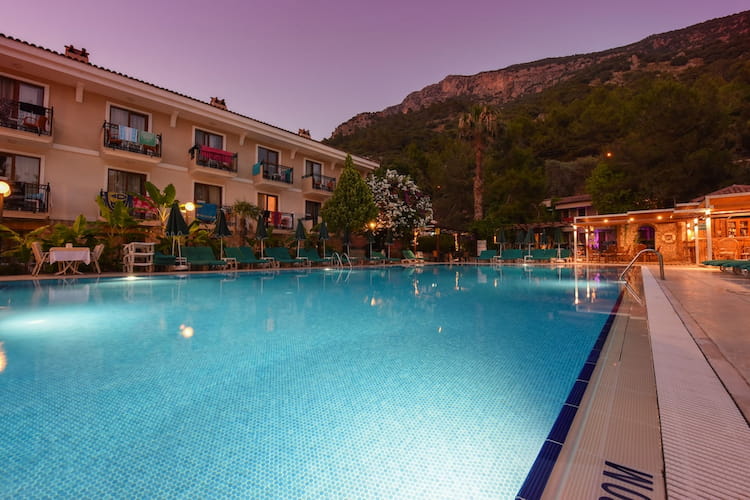 Perdikia Beach Hotel