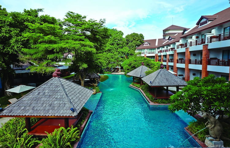 Woodlands Hotel & Resort