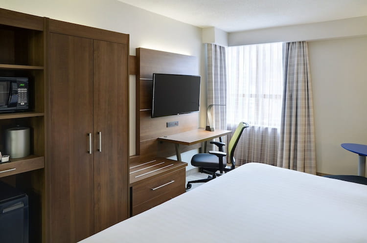 Holiday Inn Express Toronto - Downtown, an IHG Hotel