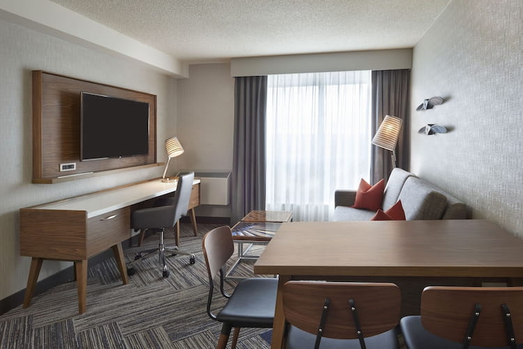 Four Points by Sheraton Toronto Airport East