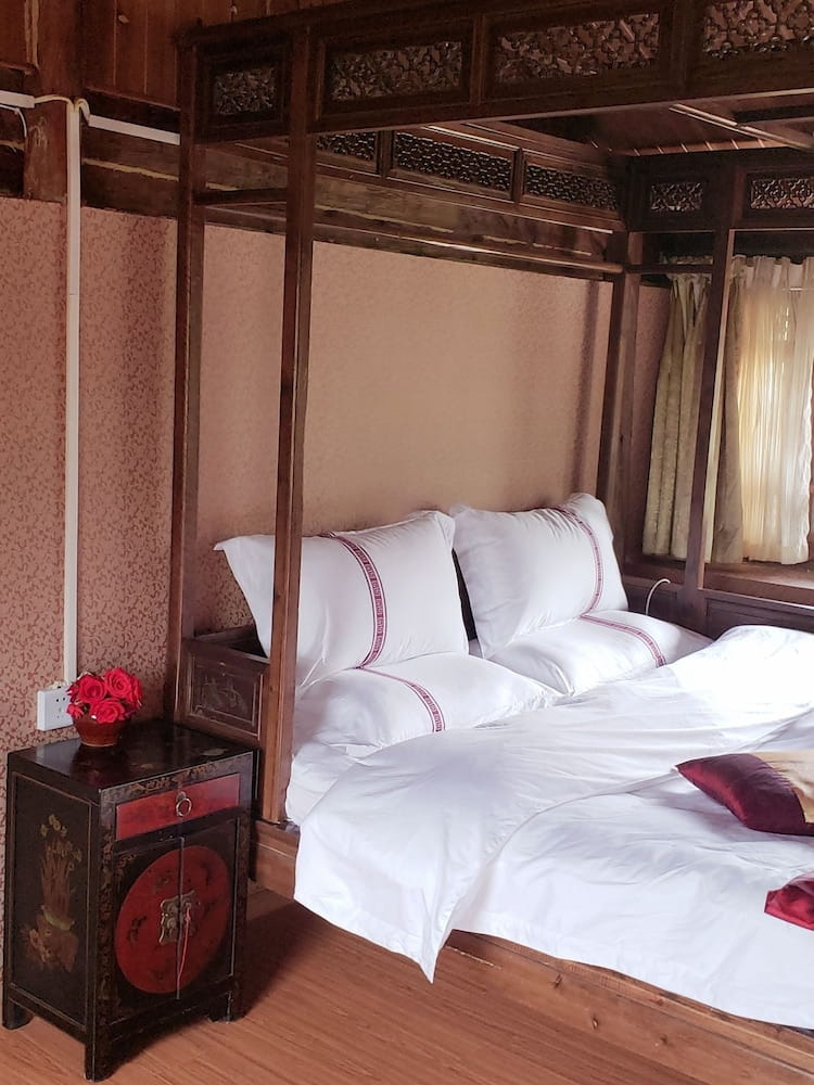 Lijiang Baisha Holiday Resort