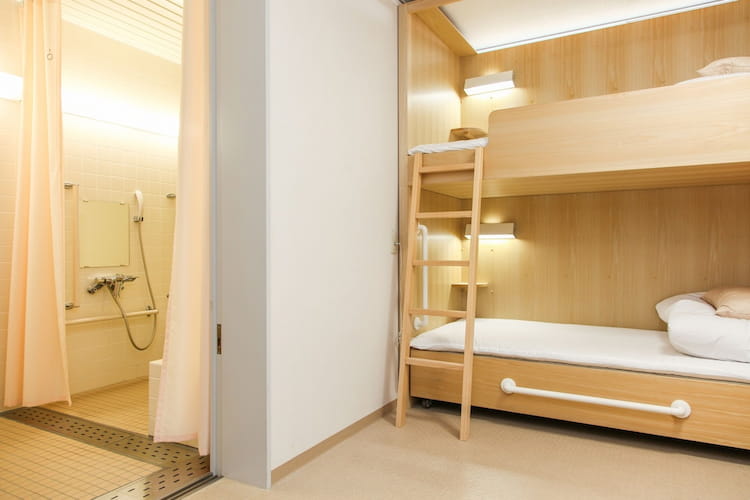 Shin-Osaka Youth Hostel