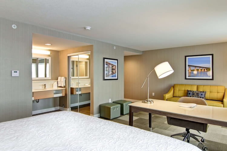 Hampton Inn & Suites by Hilton Saskatoon Airport