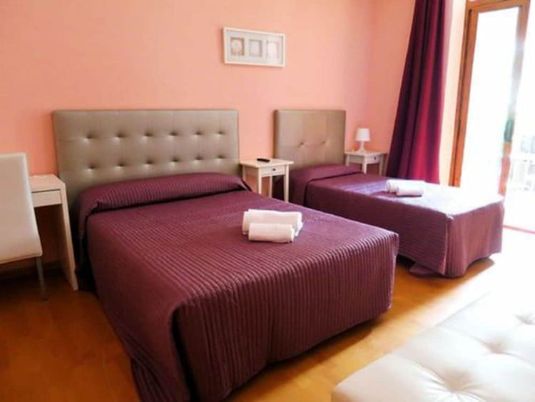 Hostal Balmes Centro