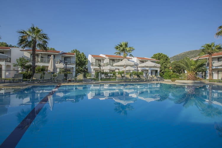 Golden Coast Hotel & Bungalows - All Inclusive