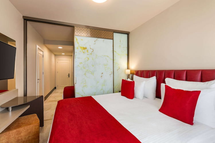 Ramada by Wyndham Istanbul Pera