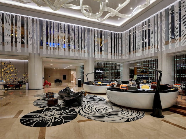 Pullman Kuala Lumpur City Centre Hotel & Residences