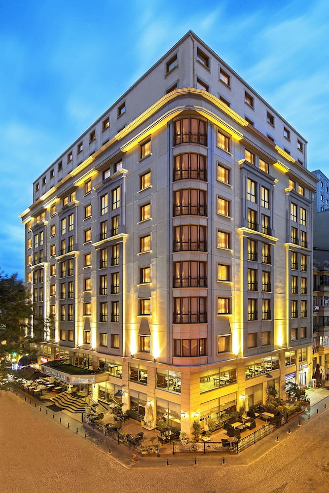 Arts Hotel Taksim