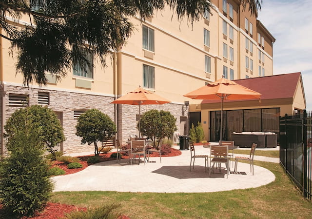 La Quinta Inn & Suites by Wyndham Atlanta Airport North