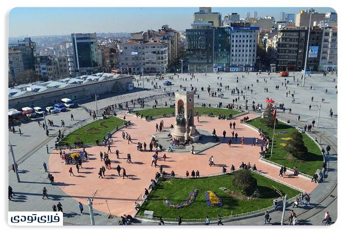علت نامگذاری میدان تکسیم استانبول